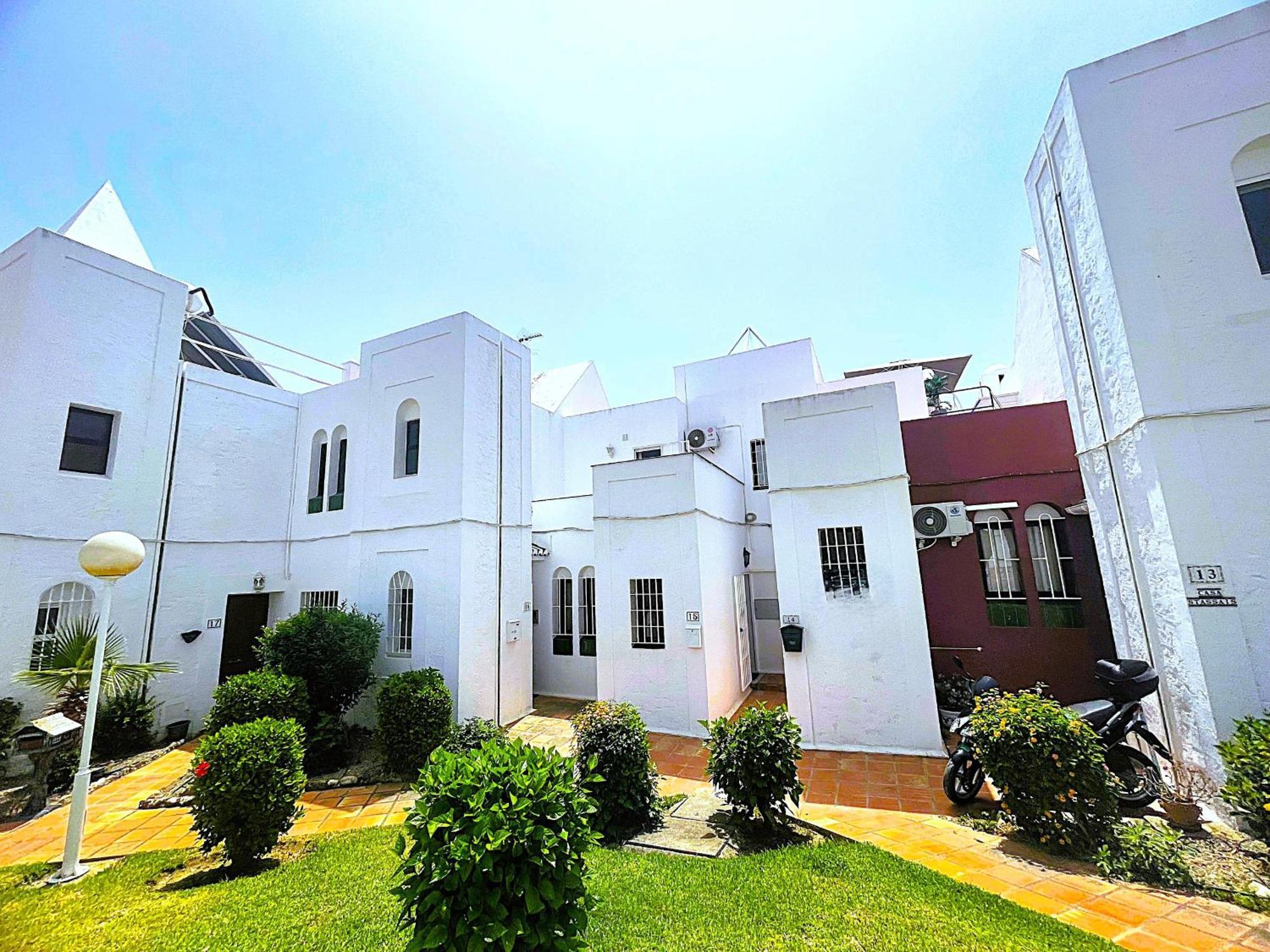 Urb. Alhambra II 15 Villa Nerja Bagian luar foto